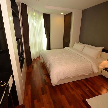 Beverly 33 By Aspira Bangkok Exterior foto